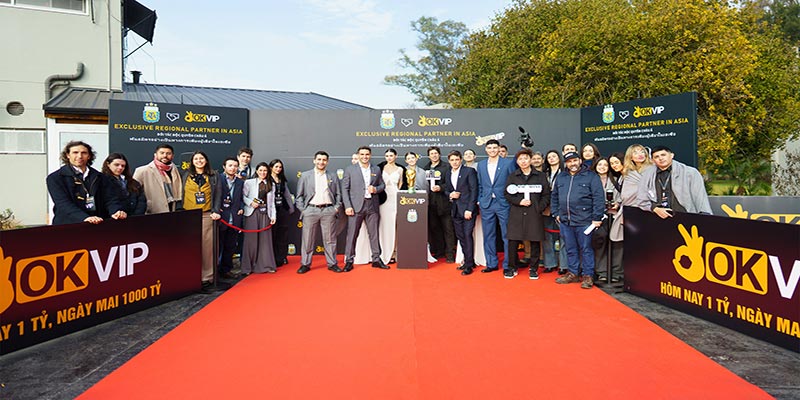 Hành trình từ bắt tay lịch sử đến biểu tượng toàn cầu